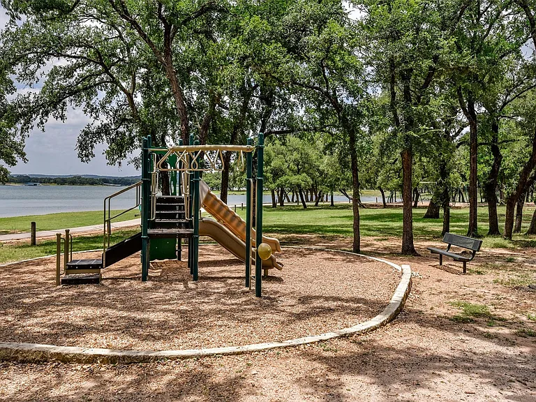 20904 Waterside Dr #3 — Photo 26