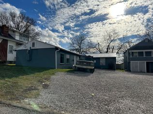 504-506 34th St APT 4, Vienna, WV 26105