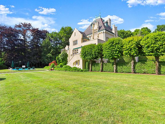 1 Rogers Rd Stamford CT 06902-print-056-056-002-4200x2800-300dpi.jpg