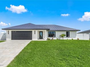 1015 NE 1st Ave, Cape Coral, FL 33909