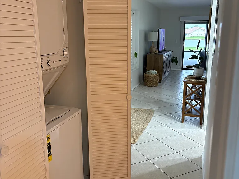 600 Carriage House Ln #101 — Photo 21