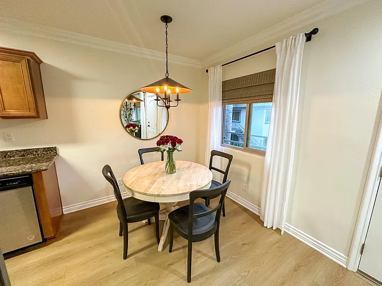 1450 Iris Ave #26 — Photo 4