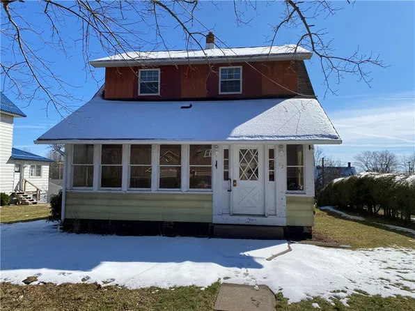 82 Massachusetts Ave, James City, PA 16734