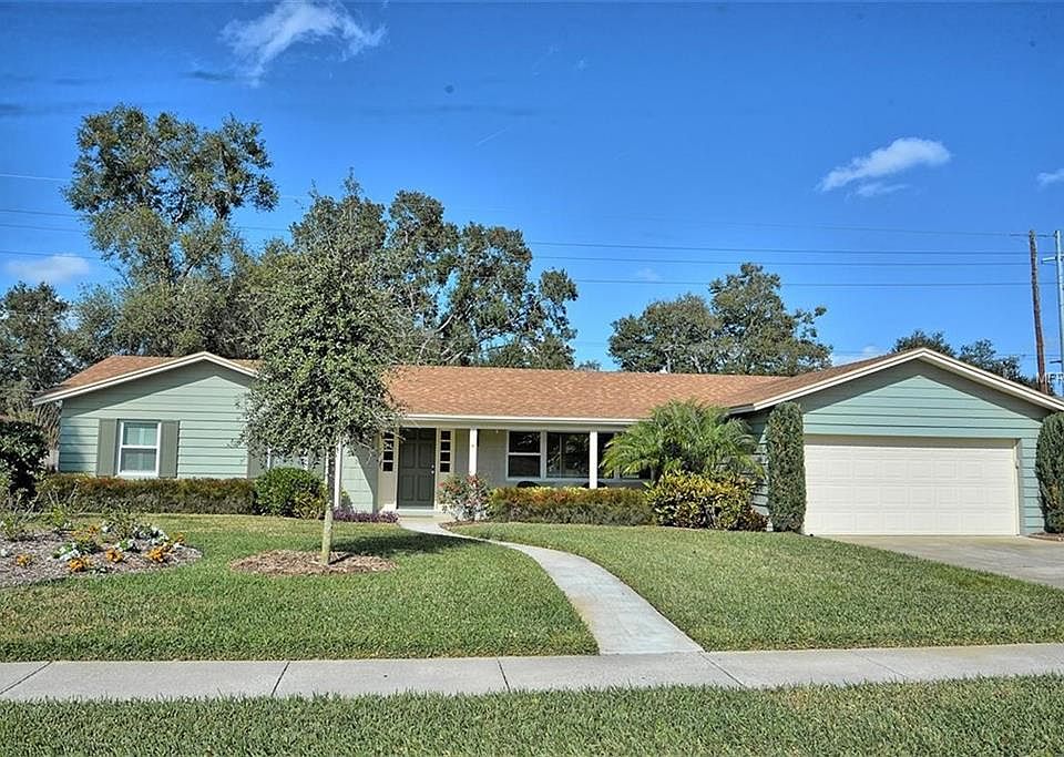 1st image of 413 Oak Hill Dr