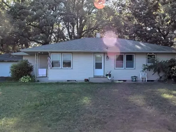 932 Glenbrook Ave N, Oakdale, MN 55128