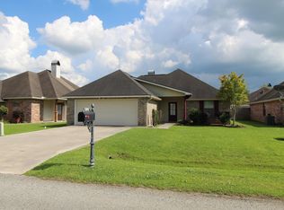 329 Saint Matthias Dr, Carencro, LA 70520