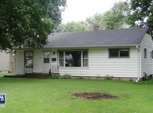 723 Watson Dr, Genoa, IL 60135