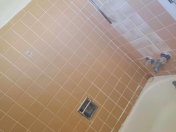 3rd image of 387 Hickory St Unit D