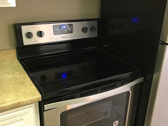 5th image of 4955 Jeffreys St Unit 402