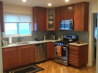 423 7th St, Fairview, NJ 07022