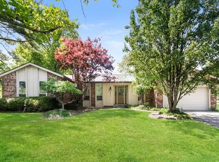 8233 Lake Ridge Dr, West Chester, OH