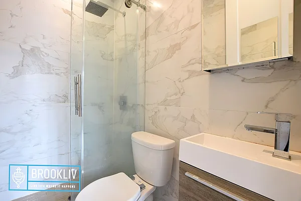 Rented by null | media 9