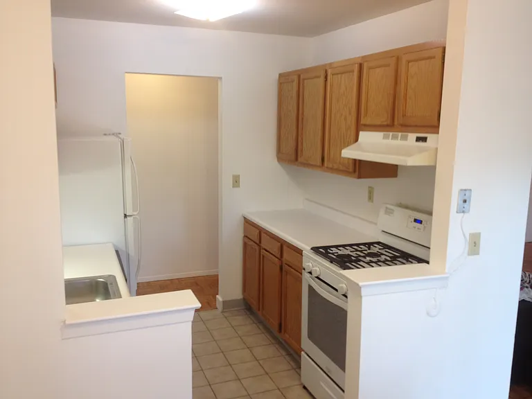 407 Lake St #B21 — Photo 6