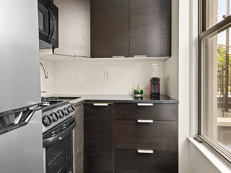 277 Carroll St #1 — Photo 5