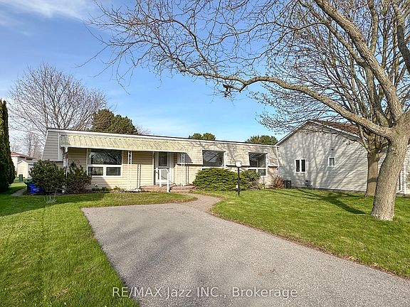 2nd image of 13 Steelhead Ln
