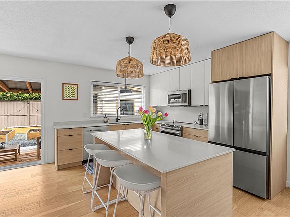 4th image of 408 Reavie Rd