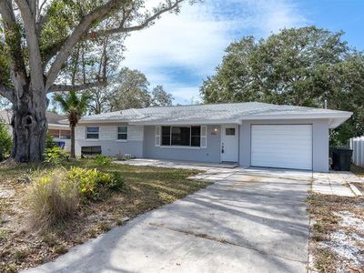 686 Manor Dr W, Dunedin, FL, 34698