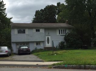 126 Beachwood Rd, Parsippany, NJ 07054