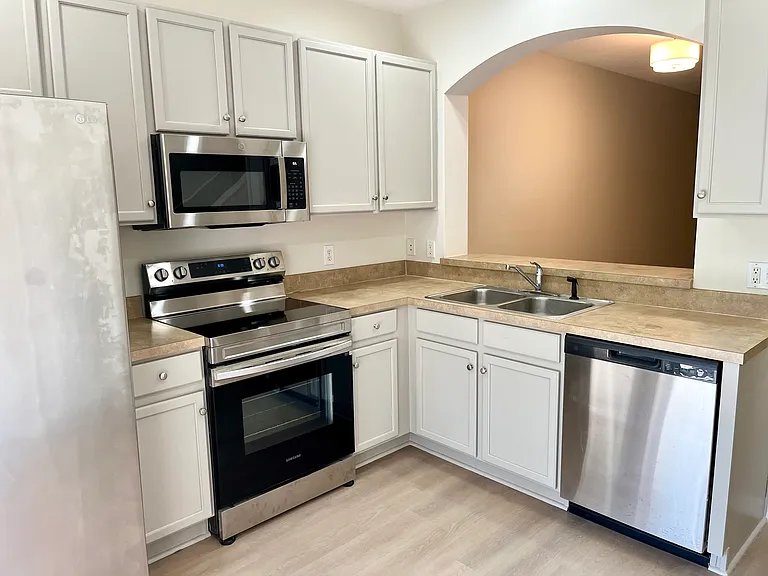 5884 Fishhawk Ridge Dr — Photo 5