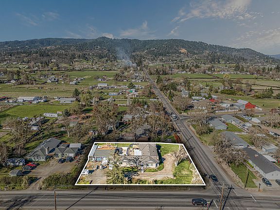 4th image of 3200 Hanley Rd