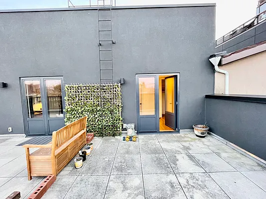 Rented by Cyberapts Management | media 1