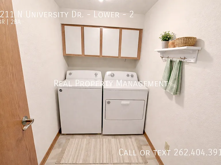 2211 University Dr #2 — Photo 9