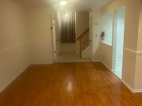 1079 Roseberry Ct, Morganville, NJ 07751