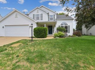 814 Switchgrass Ln, Champaign, IL 61822