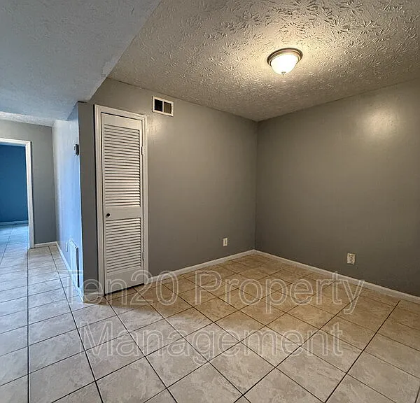 6200 Olde Towne Dr #A — Photo 10