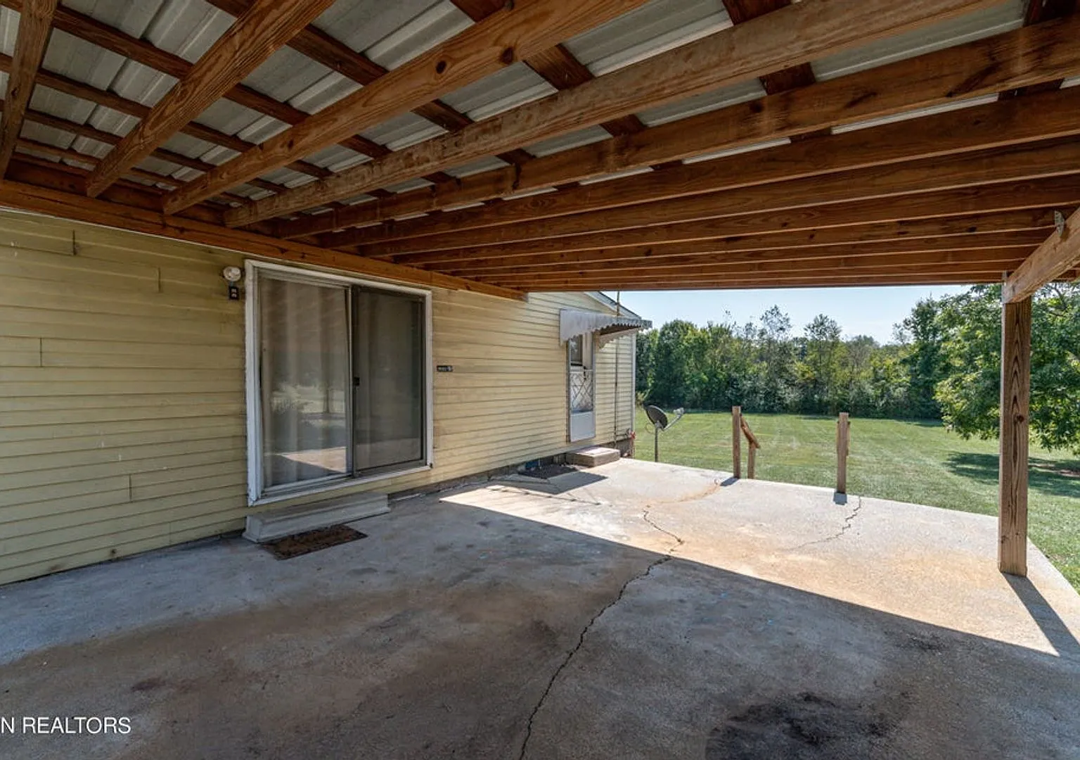 2 bed, 1.0 bath, 1131 sqft, $1,300 — Photo 3