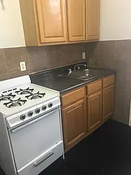 Rented by Johanna Vasiliadis, LREB