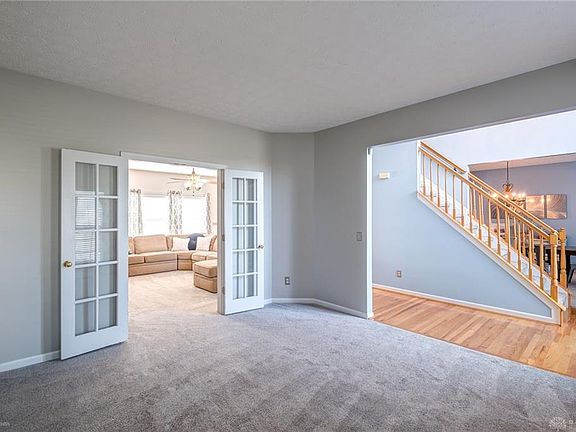 5th image of 2395 Hillsdale Dr