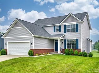 421 Elm St, Chelsea, MI