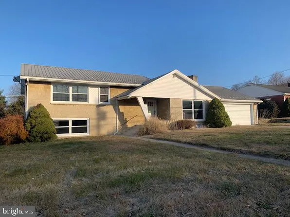 1074 Lincoln Way E, Mc Connellsburg, PA 17233