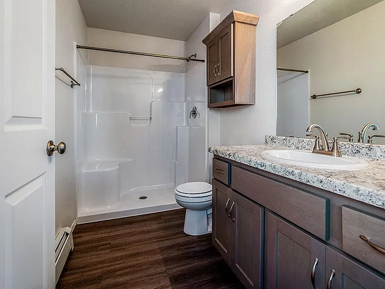 PLEASANT DRIVE ESTATES — Photo 11