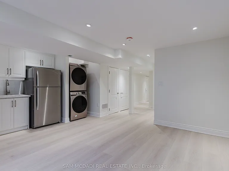5489 Festival Dr — Photo 7