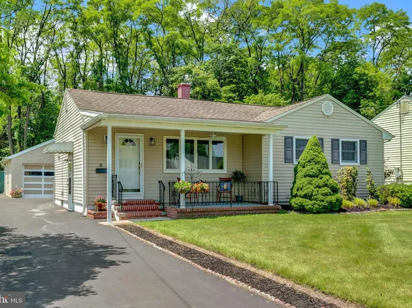 32 Sherbrooke Rd, Ewing, NJ 08638