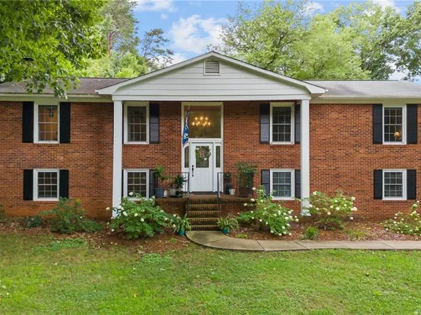 312 Sonata Dr, Lewisville, NC 27023