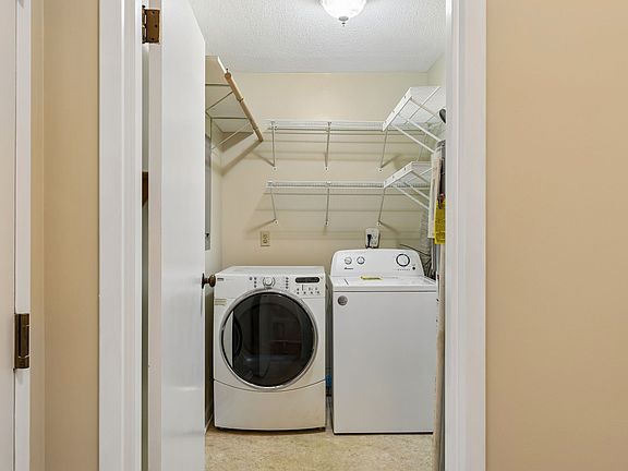 5th image of 200 Sanders Ferry Rd APT 1210