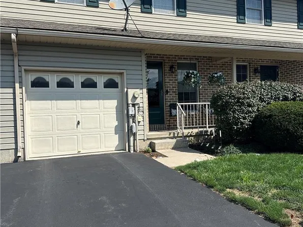 12 Brandywine Ct, Easton, PA 18040