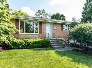 110 W Edgewood Dr, Canonsburg, PA