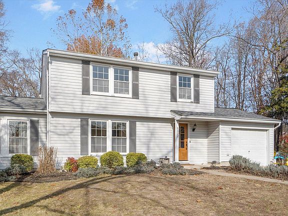 3rd image of 1322 Ava Rd