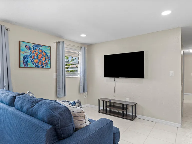 200 E Langsner St #1 — Photo 9