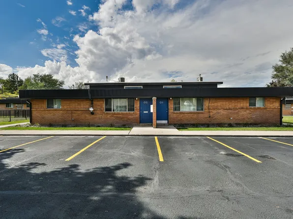 Pine Valley Apartments