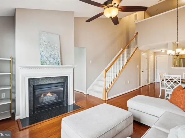 171 Somervelle St APT 402, Alexandria, VA 22304