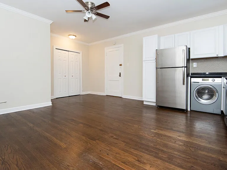 3345 N Marshfield Ave #309 — Photo 3