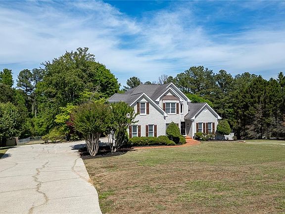 3rd image of 3209 Thompson Mill Rd