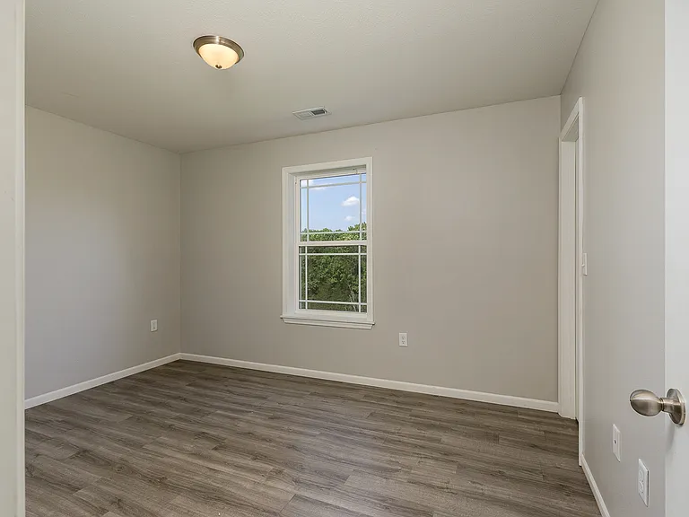 106 Whispering Meadows Pkwy — Photo 12