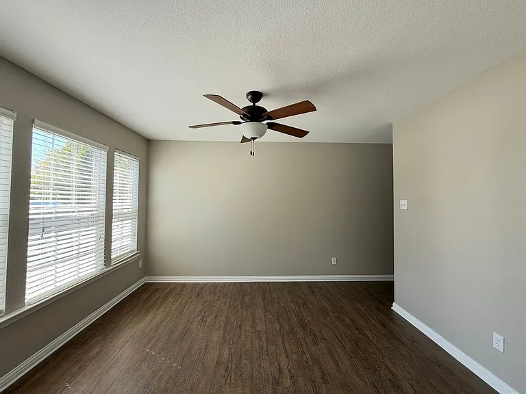 420 Smokey Hill Rd — Photo 8