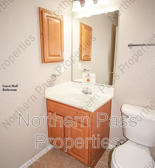 10790 Adin St — Photo 15